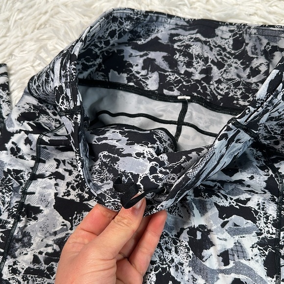 Lululemon Fast & Free 7/8 Tight II *Nulux 25" Interlaced Starlight Black - Picture 3 of 6